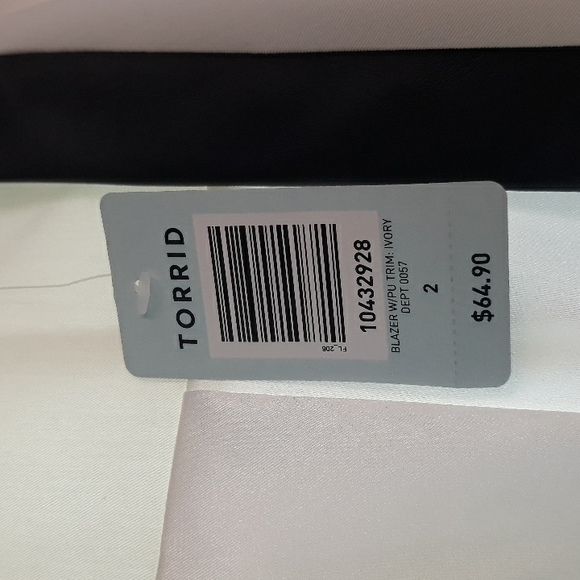 White blazer - Picture 2 of 4